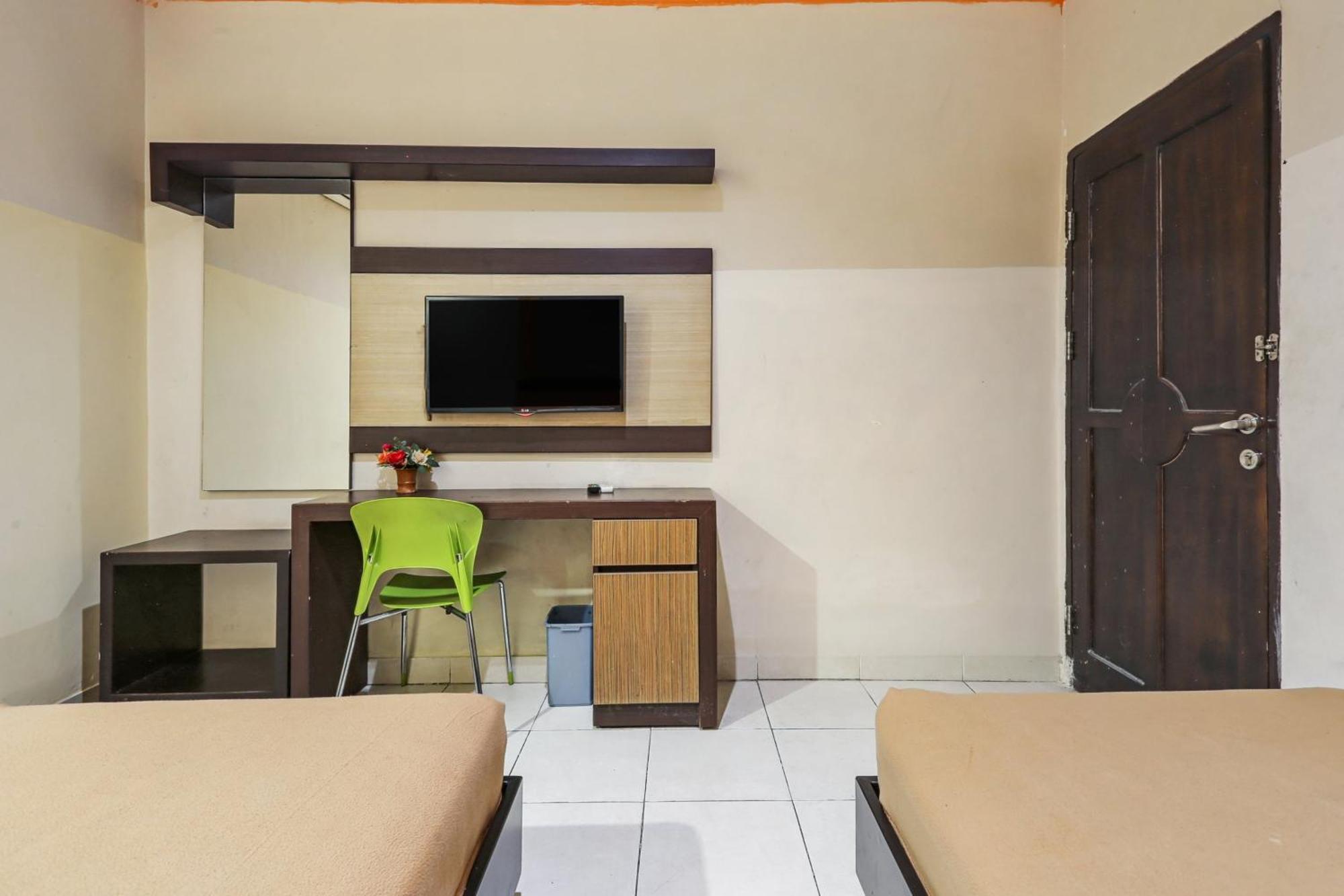Collection O 93163 Hotel Grand Kartika Pare-Pare Exterior photo
